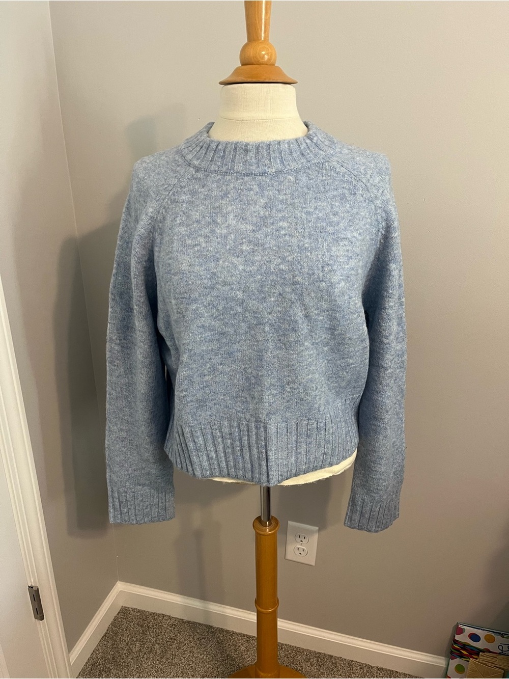 French Connection Heathered Sky Blue Suzie Crew Neck Sweater Sz M NWT